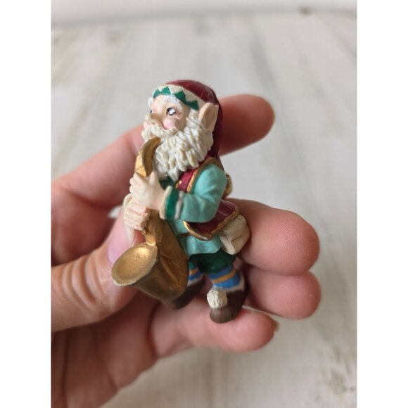Vintage Santa saxophone band figurine Bell village Xmas decor - Picture 7 of 7
